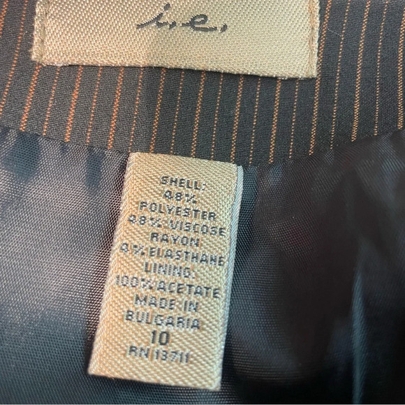 Vintage i.e. women’s business suit size 10 black/brown pinstripe - Picture 7 of 9